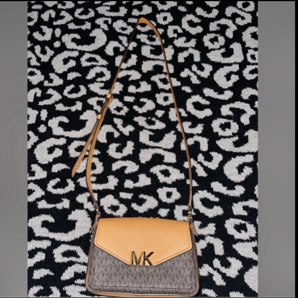 Michael Kors crossbody